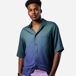 Van Heusen Men's Blue and Navy Shirt